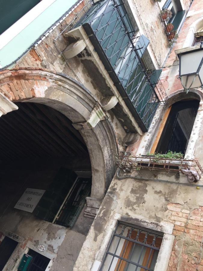 The Wolf House Otel Venedik Dış mekan fotoğraf